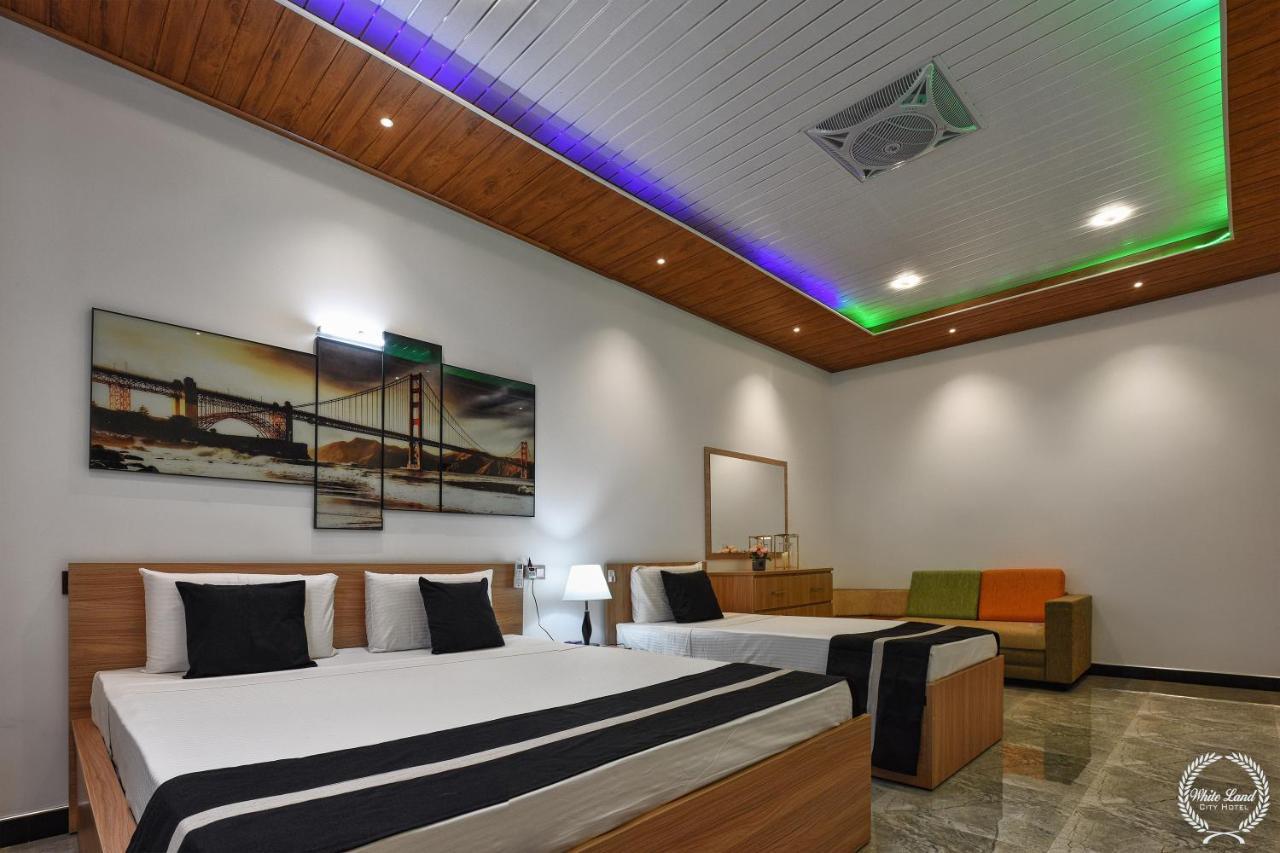 White Land City Hotel Dambulla Esterno foto