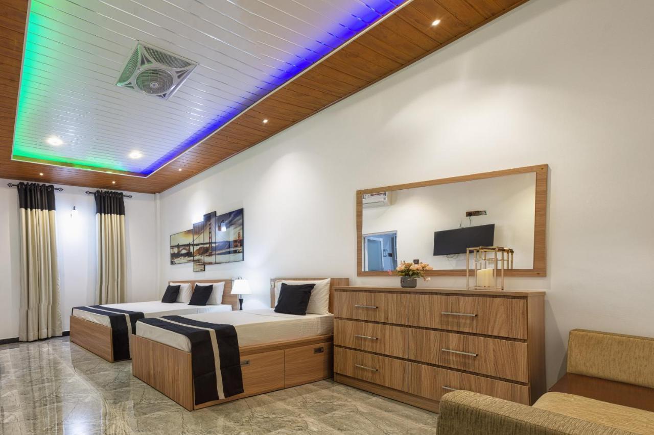 White Land City Hotel Dambulla Esterno foto
