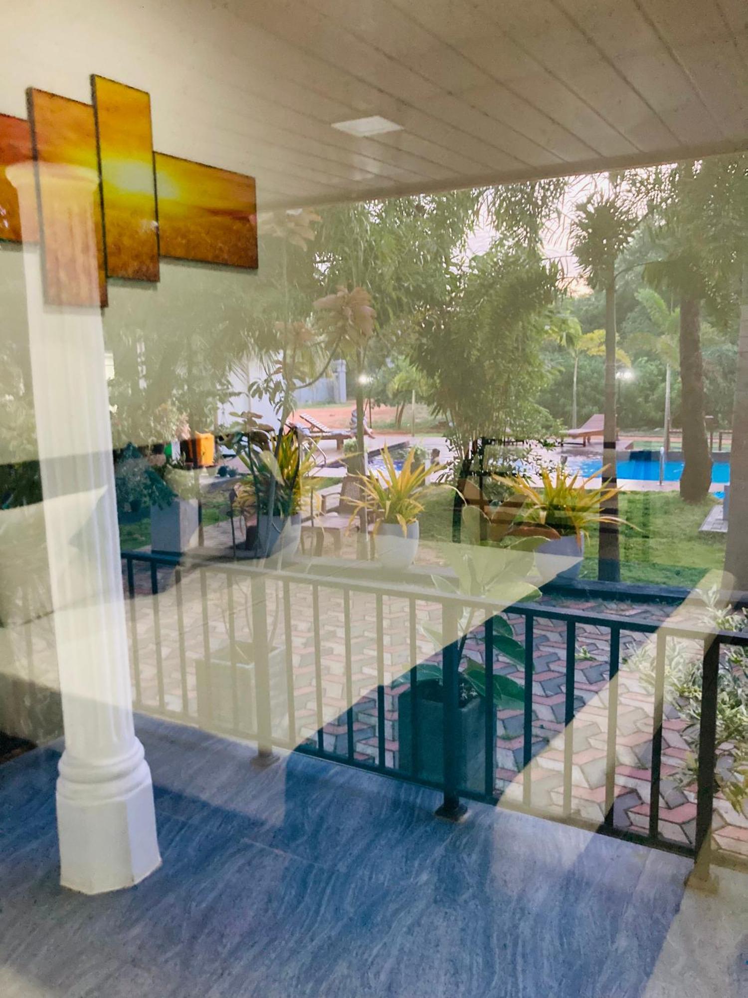 White Land City Hotel Dambulla Esterno foto