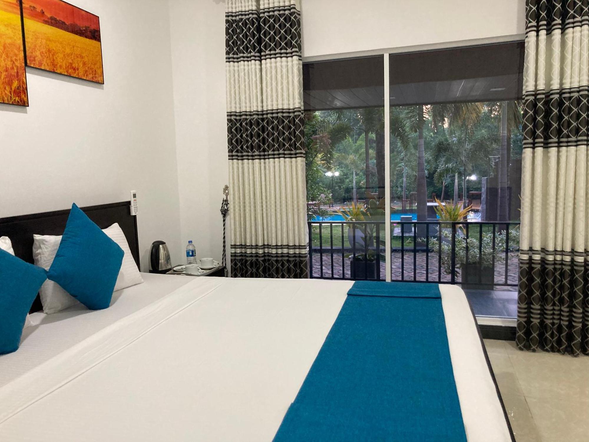 White Land City Hotel Dambulla Esterno foto