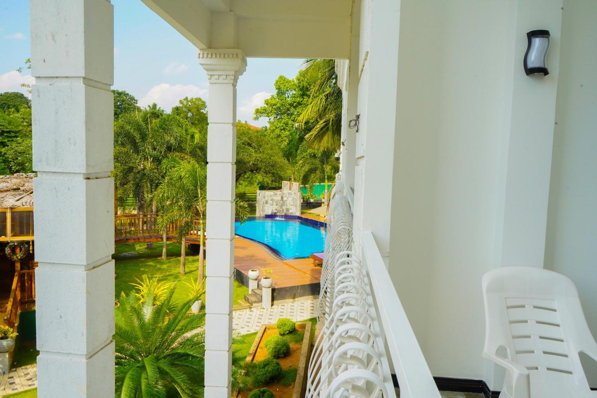 White Land City Hotel Dambulla Esterno foto