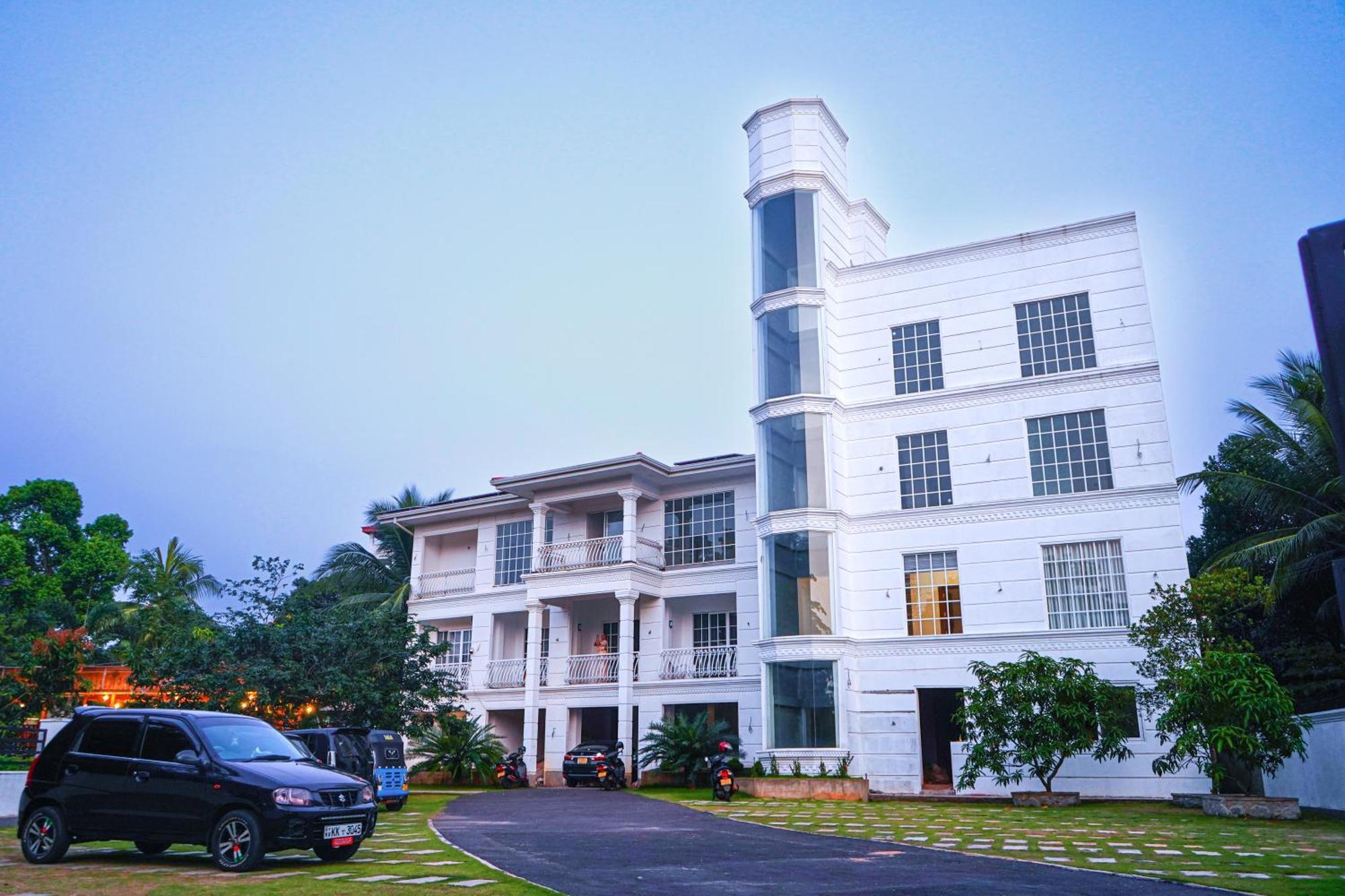 White Land City Hotel Dambulla Esterno foto